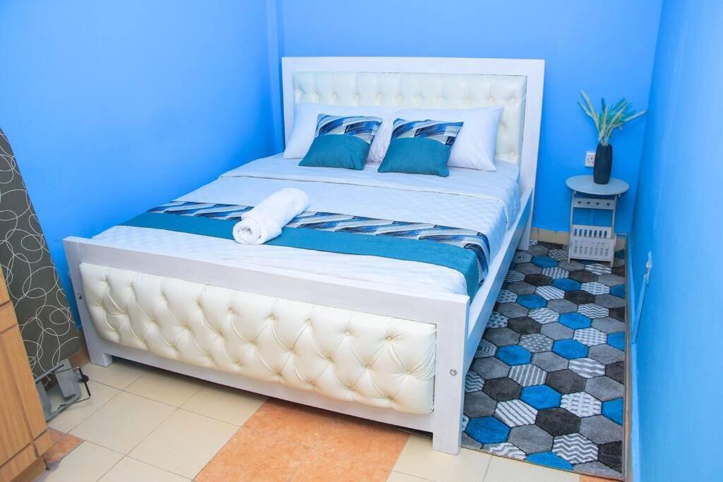 Cozy Homes 1 Bedroom House With Wi-Fi King Size Bed. Free Parking Naivasha Exteriör bild
